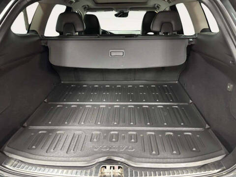 2017 Volvo XC60 T5 Dynamic