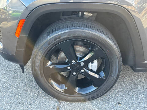 2022 Jeep Grand Cherokee Altitude