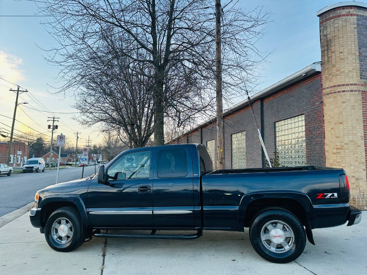 2006 GMC Sierra 1500 for sale at American Dream Motors in Winchester, VA