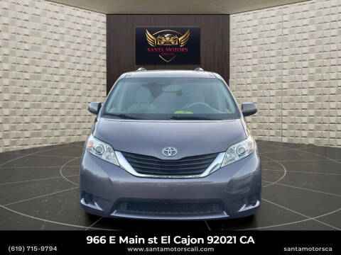 2014 Toyota Sienna LE 8-Passenger