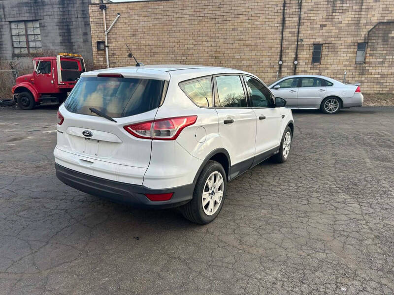 2014 Ford Escape S