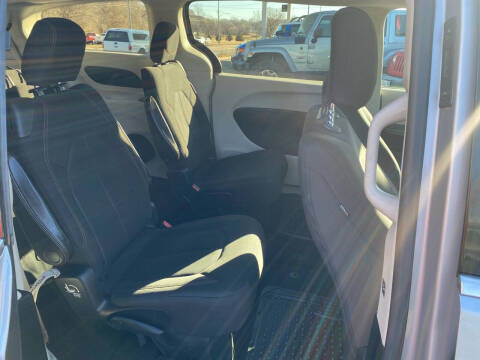 2017 Chrysler Pacifica Touring