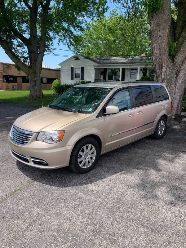 2014 Chrysler Town and Country Touring