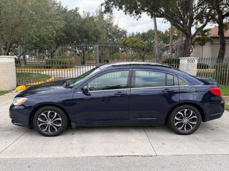 2014 Chrysler 200 LX
