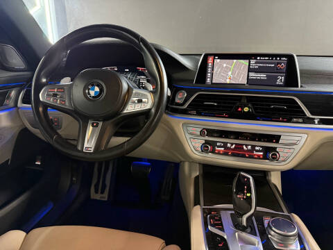 2022 BMW 7 Series 740i