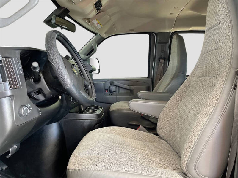 2019 Chevrolet Express LT 2500