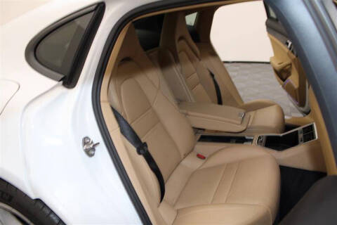 2017 Porsche Panamera