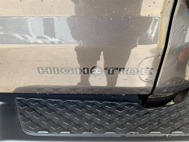 2025 Jeep Gladiator High Tide