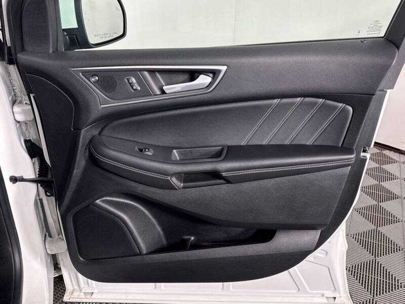 2022 Ford Edge ST
