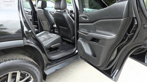 2017 GMC Acadia SLT-1