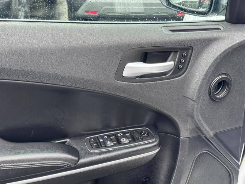 2020 Dodge Charger SXT