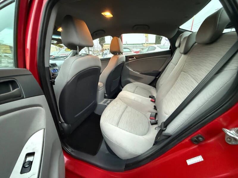 2016 Hyundai Accent SE