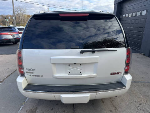 2011 GMC Yukon Denali