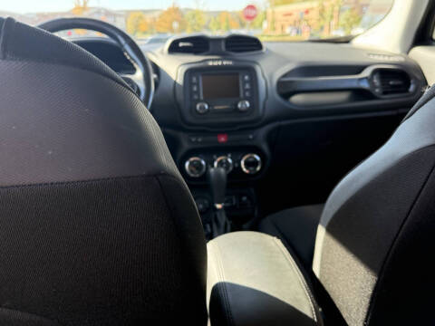 2017 Jeep Renegade Altitude