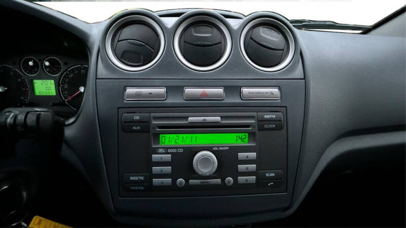 2011 Ford Transit Connect XLT Premium