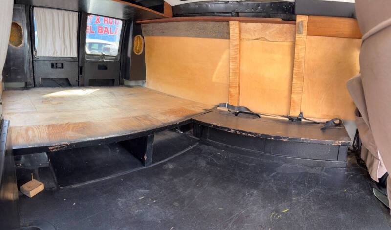 2003 Dodge Ram Van 1500