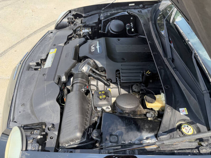 2004 Ford Thunderbird Deluxe