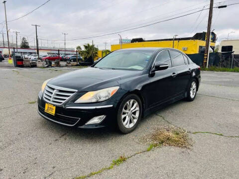 2012 Hyundai Genesis for sale at ULTIMATE MOTORS in Sacramento CA