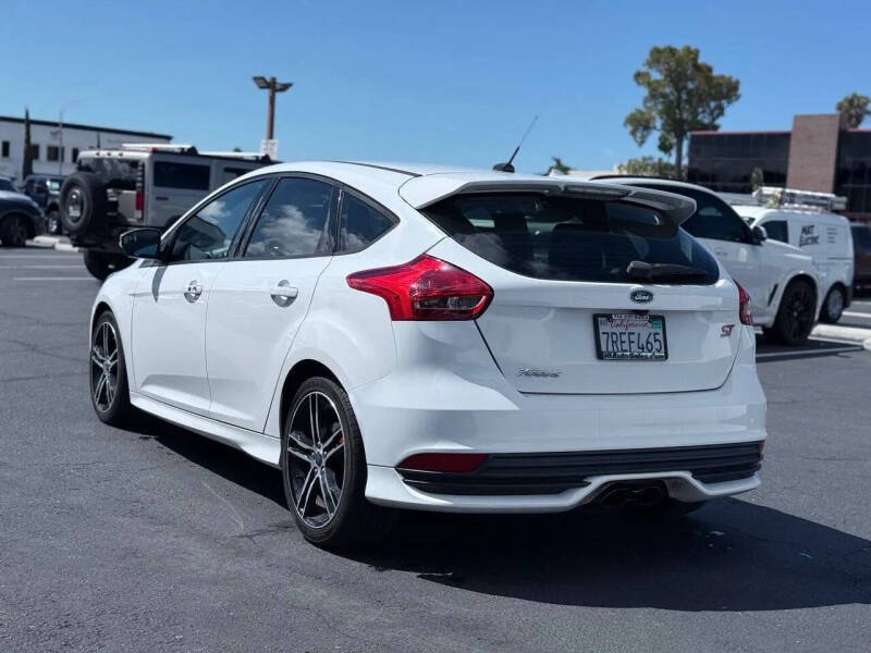2016 Ford Focus ST