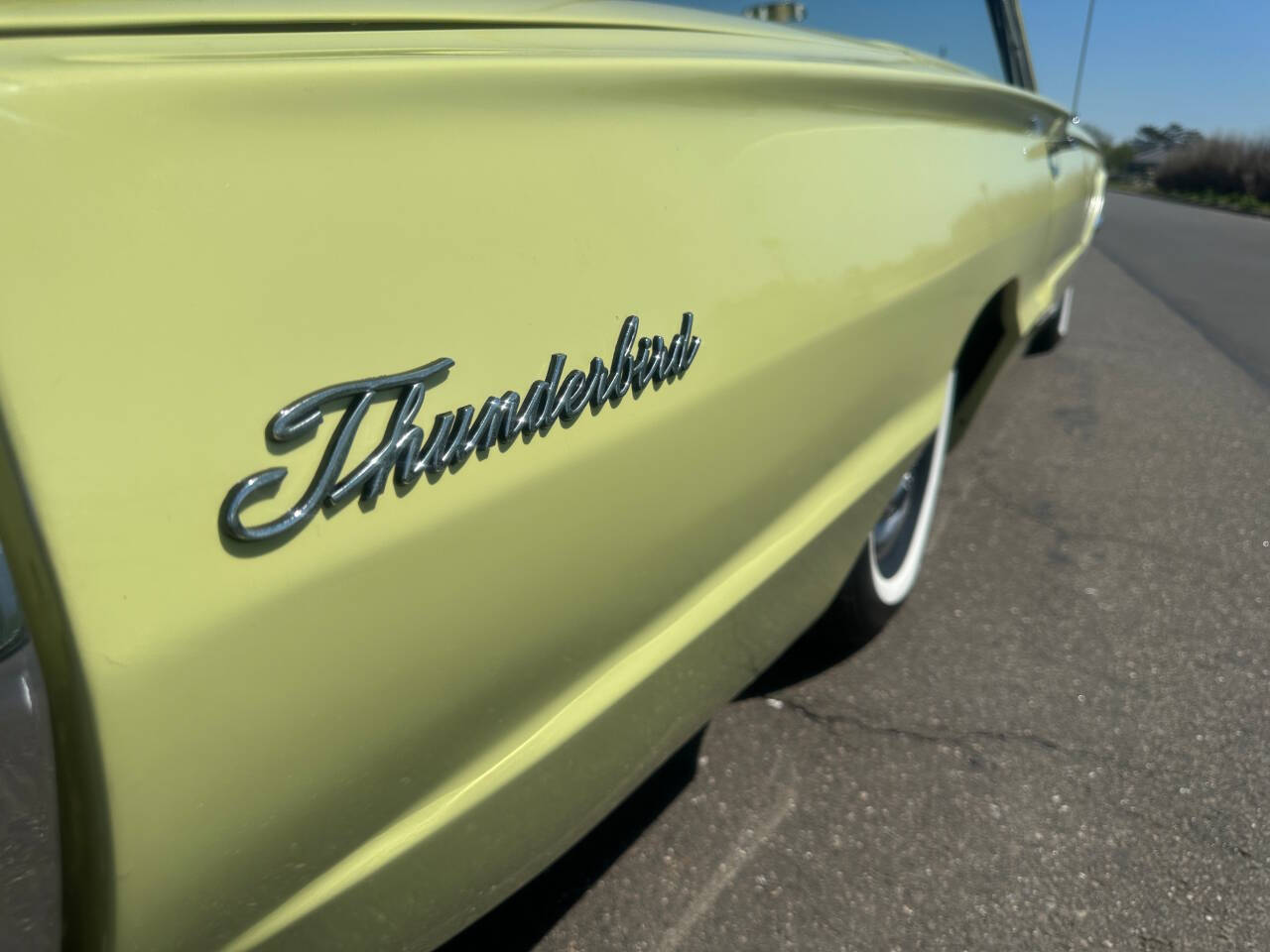 1966 Ford Thunderbird 14