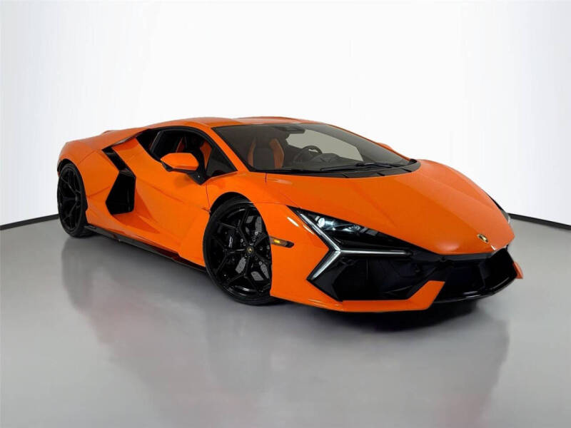 2024 Lamborghini Revuelto