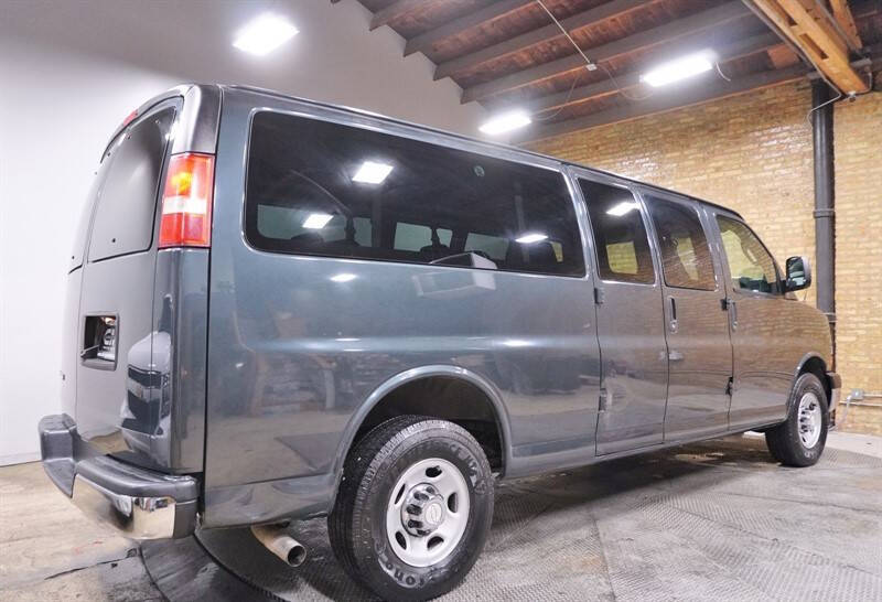 2017 Chevrolet Express LT 3500