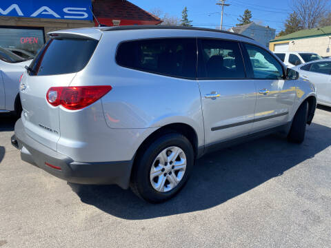 2011 Chevrolet Traverse LS