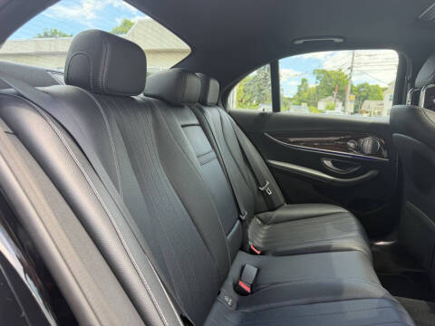 2017 Mercedes-Benz E-Class E 300 4MATIC