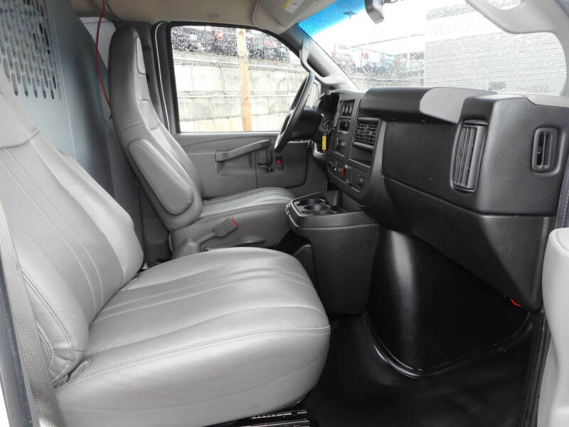 2016 Chevrolet Express 2500