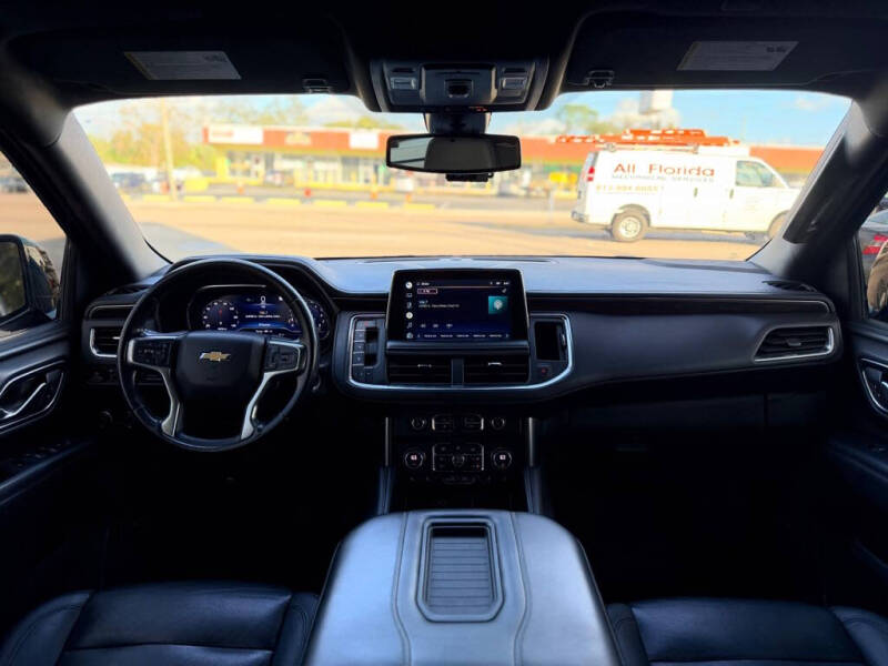 2022 Chevrolet Suburban LT