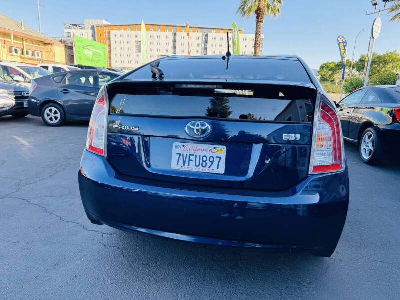 2014 Toyota Prius Three