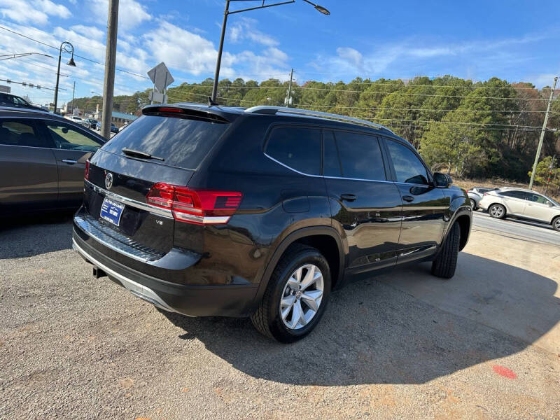 2018 Volkswagen Atlas SE photo 3