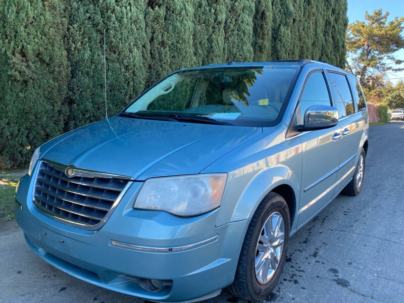 2008 Chrysler Town and Country for sale at River City Auto Sales Inc in West Sacramento CA