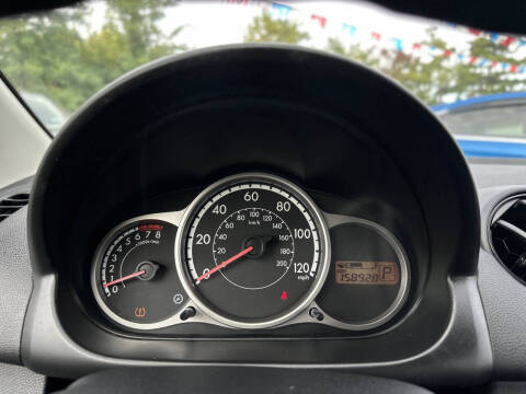 2013 Mazda MAZDA2 Sport