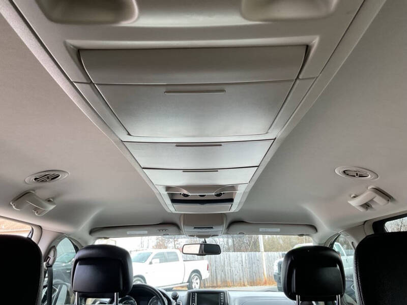 2015 Chrysler Town and Country Touring