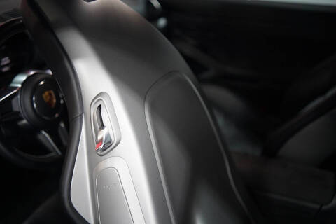 2016 Porsche Cayman GT4