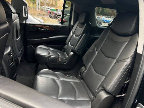 2020 Cadillac Escalade ESV Luxury