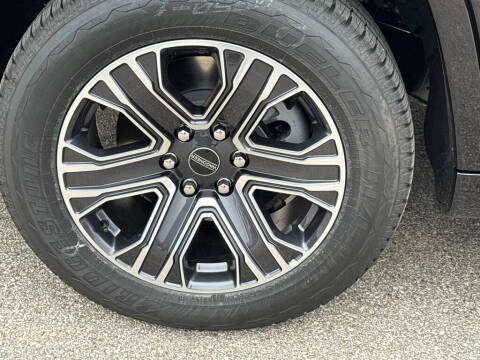 2025 Jeep Wagoneer L