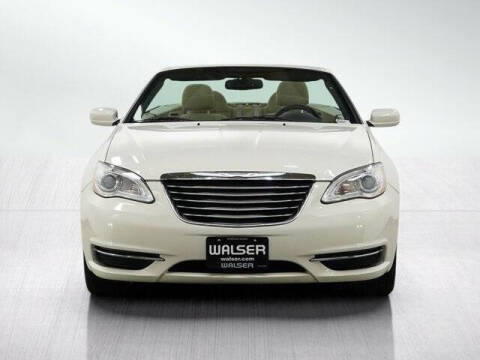 2011 Chrysler 200 Touring