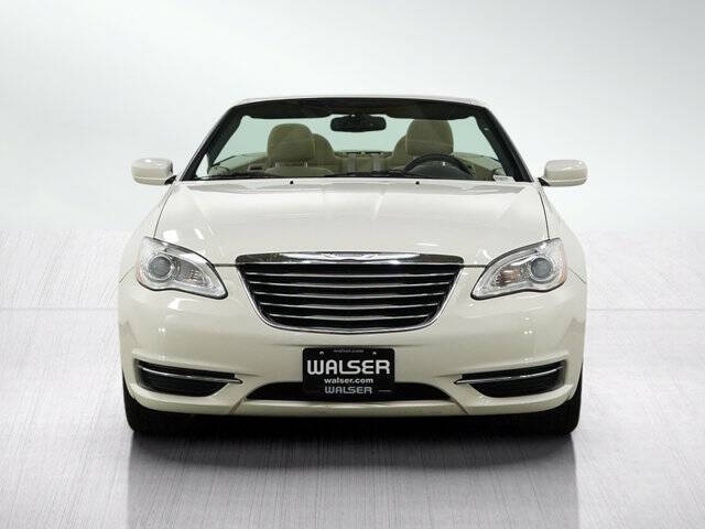 2011 Chrysler 200 Touring