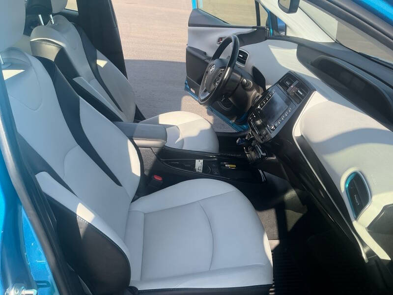 2021 Toyota Prius XLE AWD-e