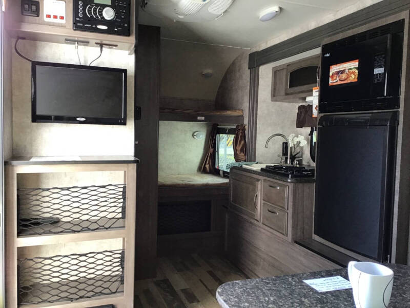 2017 Winnebago Minnie Drop