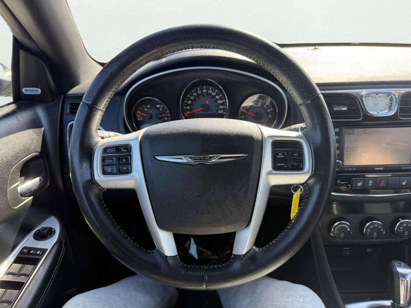 2013 Chrysler 200 S