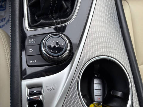 2015 Infiniti Q50 Premium