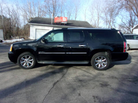 2013 GMC Yukon XL for sale at Northport Motors LLC in New London WI