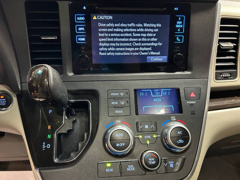 2017 Toyota Sienna