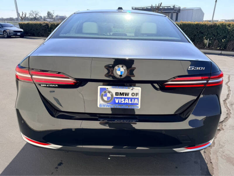 2026 BMW 5 Series 530i