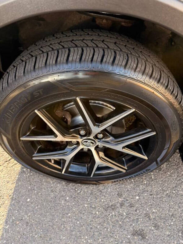 2017 Toyota RAV4 Hybrid SE