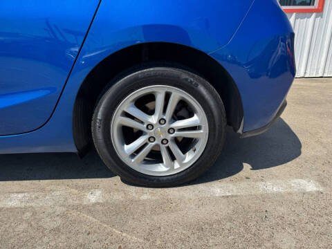 2017 Chevrolet Cruze LT Auto