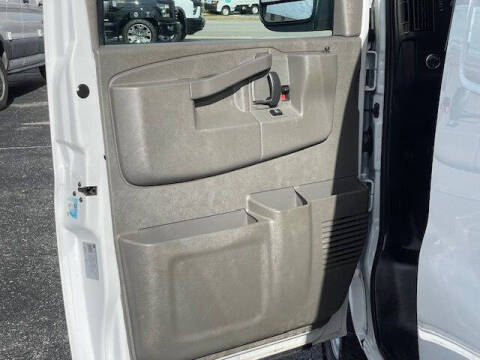 2022 Chevrolet Express 2500